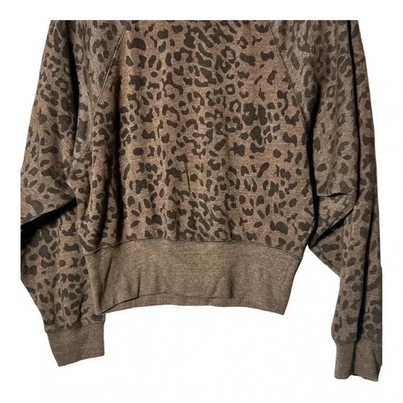 1914. OCEAN DRIVE LONG SLEEVE CROPPED SWEATER BROWN/BLACK LEOPARD PRINT SIZE MED - Picture 4 of 8